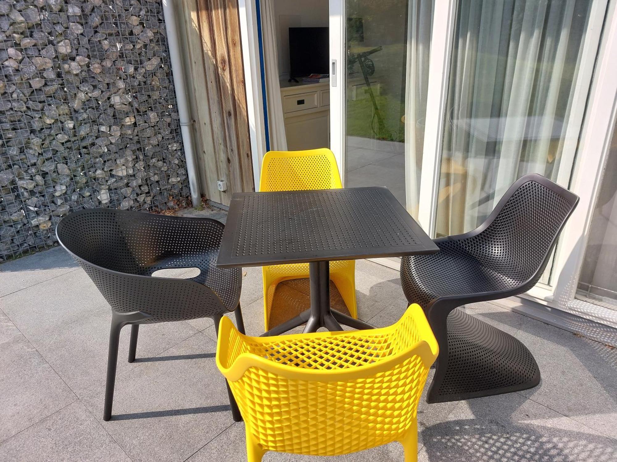Luxe Appartement Zeeduin: Beachfront Resort with Private Terrace Hollum  Exterior photo